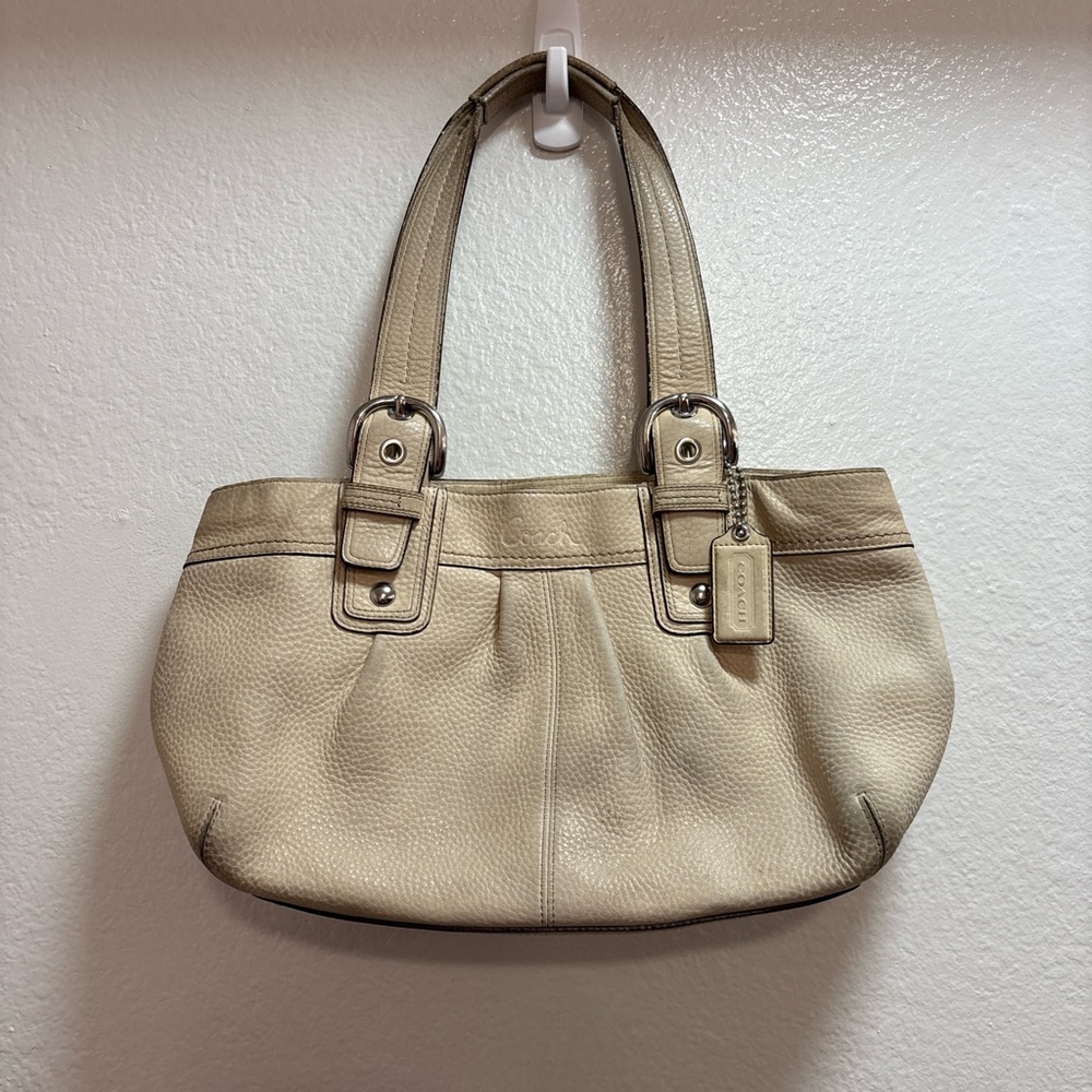 Coach Vintage Cream Leather Purse